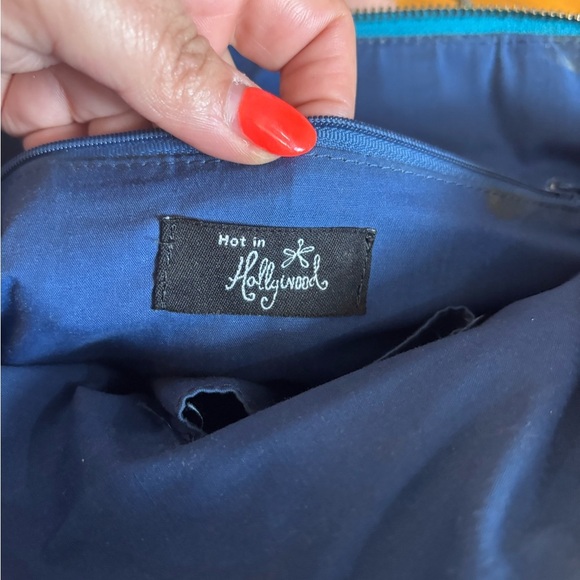 Y2K 90: Stylish Blue Quilted Women's Bag - I think it’s leather but not 100 sure - Picture 7 of 8